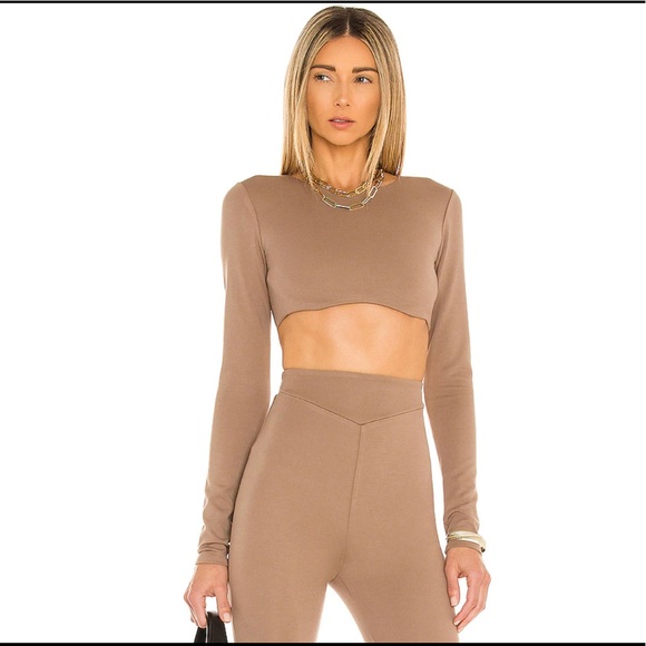 x REVOLVE Ellis Crop Top in Taupe
Michael Costello - Picture 1 of 5